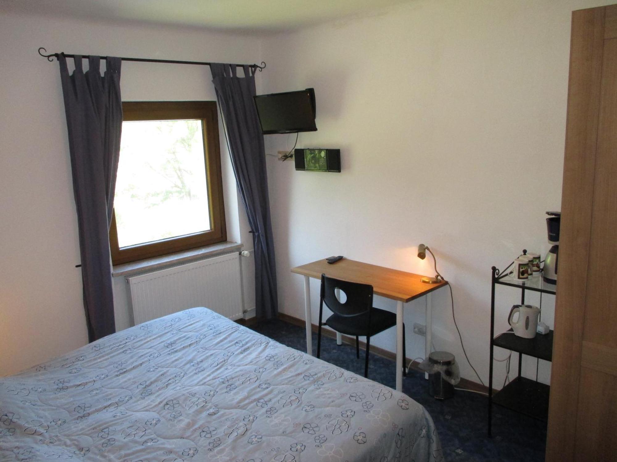 Altes Zollhaus Naehe Luxemburg Hotel Ammeldingen an der Our Bilik gambar